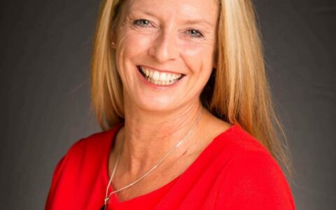 East Leake Academy staff and students bid farewell to Principal, Mrs Hardy